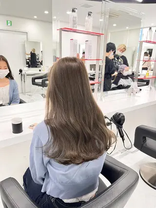 カラー 赤み消し透明感🩶 銀座Ryota🩶のヘアスタイル