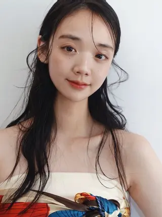 ロング 透明感🎀LOREN エリコ🌈のヘアスタイル