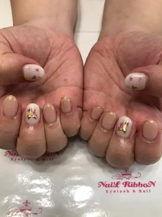 ネイル ネイルリボン 受付スタッフのネイルデザイン