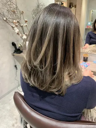 ミディアム カラー 髪質改善will hairdesignのヘアスタイル