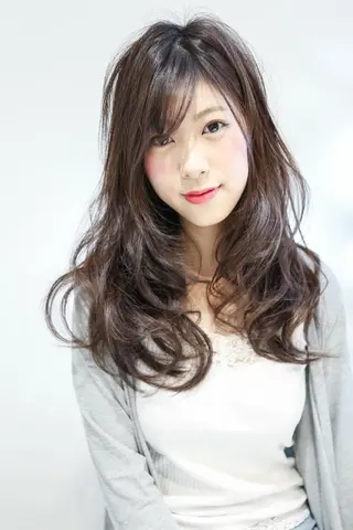 セミロング ブリーチ/ヘアケア/ 艶髪/イギチハルのヘアスタイル