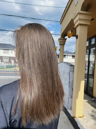 ロング U HARUNAのヘアスタイル