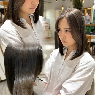 セミロング カラー Kurumi 🩰カットモデル募集のヘアスタイル