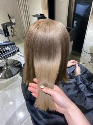 ミディアム RED／SILVER フウカ✩.*˚のヘアスタイル