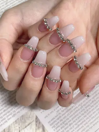 ネイル Rarity ネイルサロン所属・コウ ヨウのネイルデザイン