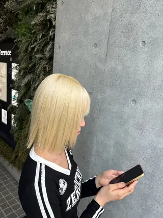 ミディアム ハイトーン/艶髪/ スパ/下北沢もえかのヘアスタイル