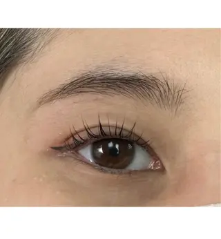 マツエク・マツパ Eyelash salon Blanc 西新井店所属・井浦 花菜のマツエク・マツパデザイン