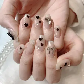 ネイル RAFFINE 月🦋🩵のネイルデザイン