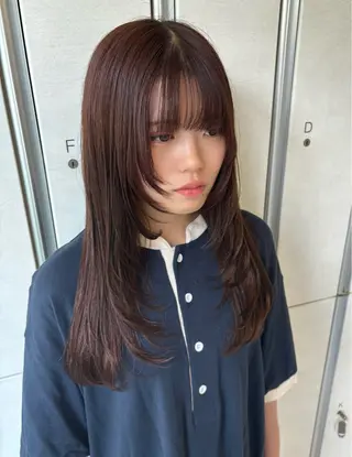 ミディアム Iris by artina 武蔵小杉店【イリス バイ アルティナ】所属・🎼レイヤー/顔周り カット/nene♬のヘアスタイル