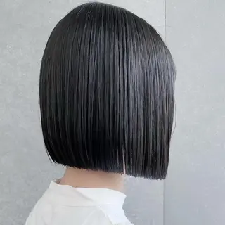 ショート ボブ／レイヤー／髪質 改善/縮毛矯正／銀座のヘアスタイル