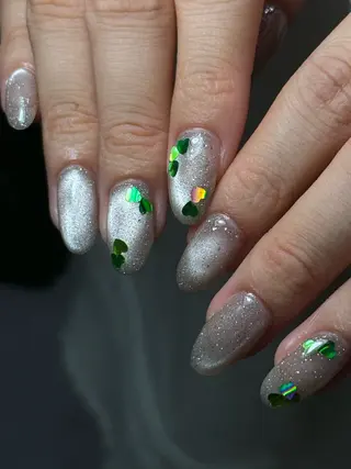 ネイル neouv所属・NEOUV_ mikuのネイルデザイン