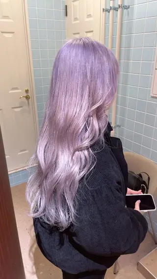 ロング BLEACH YURINAのヘアスタイル