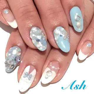 ネイル 🩵NORIKO 上品ネイルが得意🩵のネイルデザイン