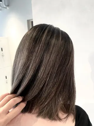 ミディアム 透明感カラー✨艶髪 制作🌱山根あゆみのヘアスタイル