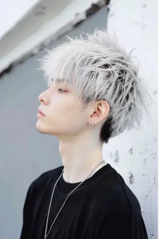 メンズ LOM/メンズサロン 狸小路7丁目のヘアスタイル