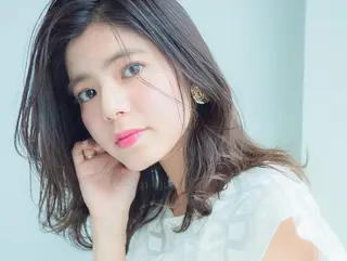 ミディアム カラー パーマ 水口 英里のヘアスタイル