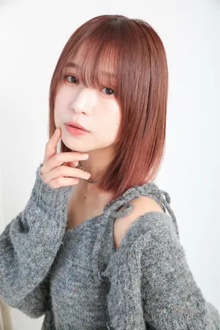 ミディアム 中嶋 夏美のヘアスタイル
