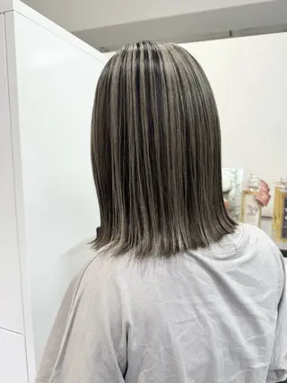 ミディアム カラー M IIのヘアスタイル