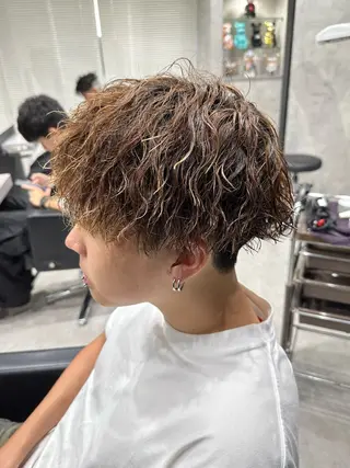 ショート パーマ メンズ ユウ🪄 パーマ指名No1のヘアスタイル