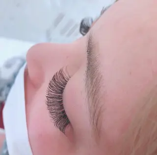 マツエク・マツパ Miliy eyelash beaute所属・Miliy beaute 山原のマツエク・マツパデザイン