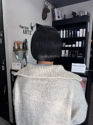 ショート カラー 友滝 真菜美のヘアスタイル