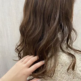 ミディアム カラー 🫧透け感⋆艶髪💎 山口アヤカのヘアスタイル