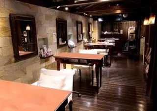 ネイル Lee東三国 店長 谷辻誠志のヘアスタイル