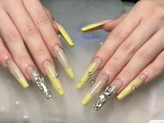 ネイル 💕チップネイル 🩷のネイルデザイン