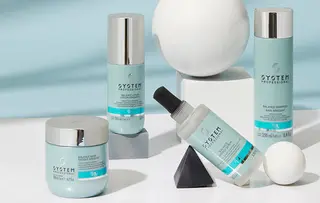 うる艶カラー Hotaruのヘアスタイル