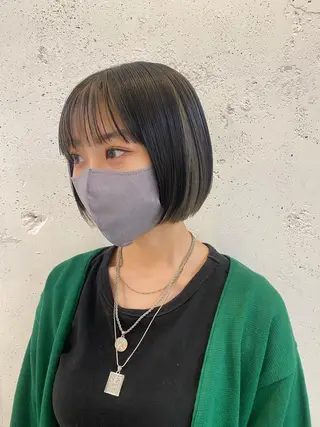 ショート ブリーチなしカラー ダブルカラーエクステのヘアスタイル