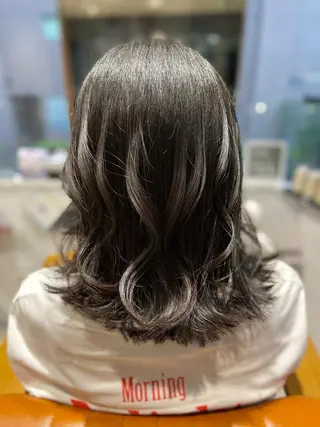 ミディアム 代表　清水稔也 オージュアソムリエのヘアスタイル