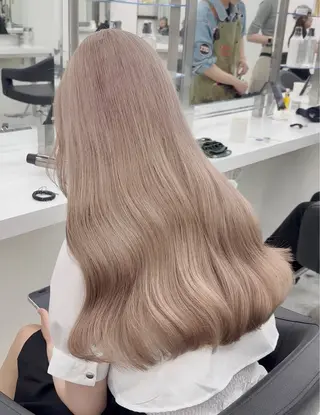 ロング カラー モテ髪💕ハイトーン ベージュ yuriaのヘアスタイル