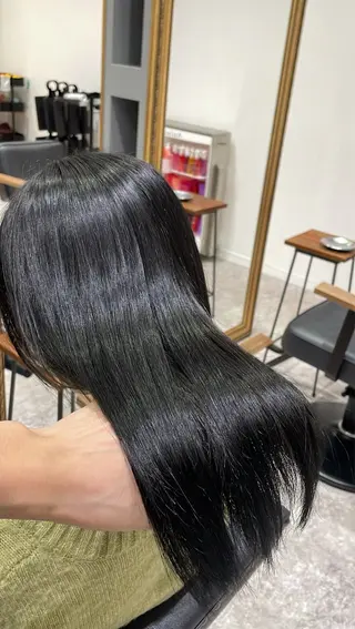 セミロング 透明感/オリーブ /わがつまこうすけのヘアスタイル