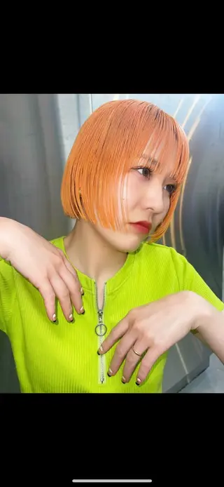 ショート カラー 博多ブリーチ× 透明感/縮毛矯正のヘアスタイル