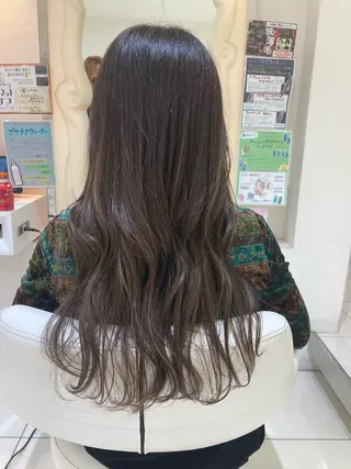 ロング カラー 後輩のモデル募集中 河端　麻佑のヘアスタイル