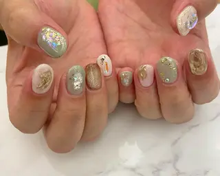 ネイル 安藤 彩乃のネイルデザイン