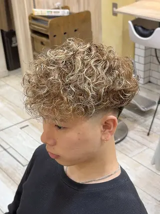 ショート カラー メンズ 中山 柊のヘアスタイル