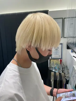 ショート カラー メンズ 海外レイヤー/赤み 消しカラー/上原聖奈のヘアスタイル