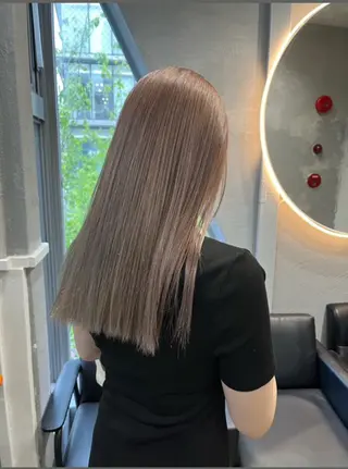 ミディアム カラー かの／GiseL／ ハイトーン／ブリーチのヘアスタイル