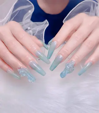 ネイル HIN NAILのネイルデザイン