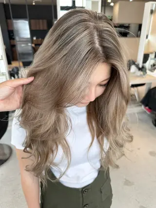 ロング カラー 井上 一平のヘアスタイル