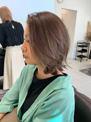 ショート 新海 芳樹のヘアスタイル