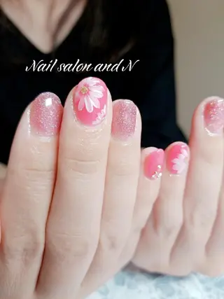 ネイル and Nのネイルデザイン