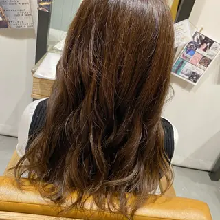 カラー 髙田 知香のヘアスタイル