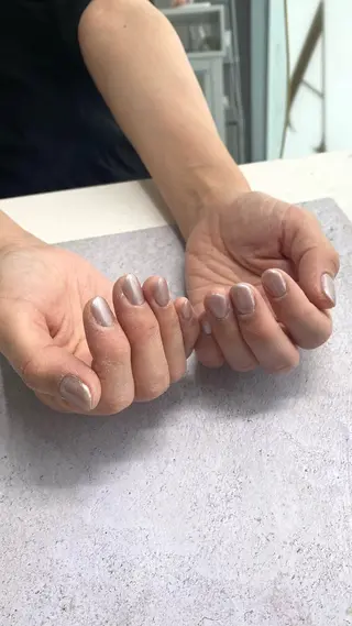 ネイル ミニョン所属・西村 咲羅のネイルデザイン