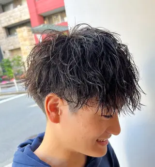 ミディアム パーマ メンズ メンズパーマ特化型 /京橋/栗野京弥のヘアスタイル