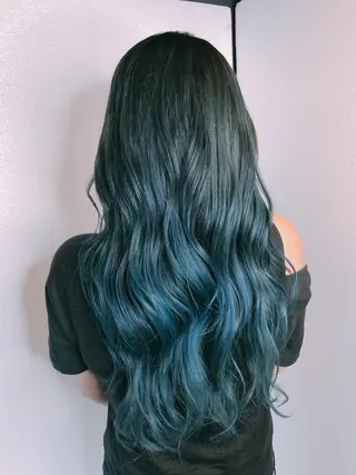 セミロング カラー TWIN【トゥイン】所属・👑似合わせレイヤー が好評👑佐久田のヘアスタイル