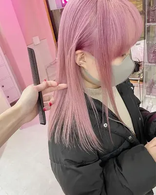 セミロング 🩶 ピンクカラー/ ブロンド🩶くるみのヘアスタイル