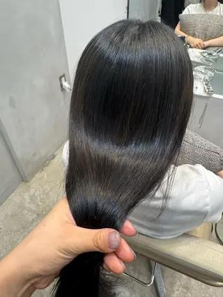 ロング カラー Ence 銀座所属・植木 まりなのヘアスタイル