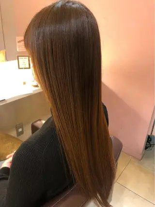 ロング amber池袋所属・美髪矯正・ブリーチ 矯正🫧秋元ゆたかのヘアスタイル